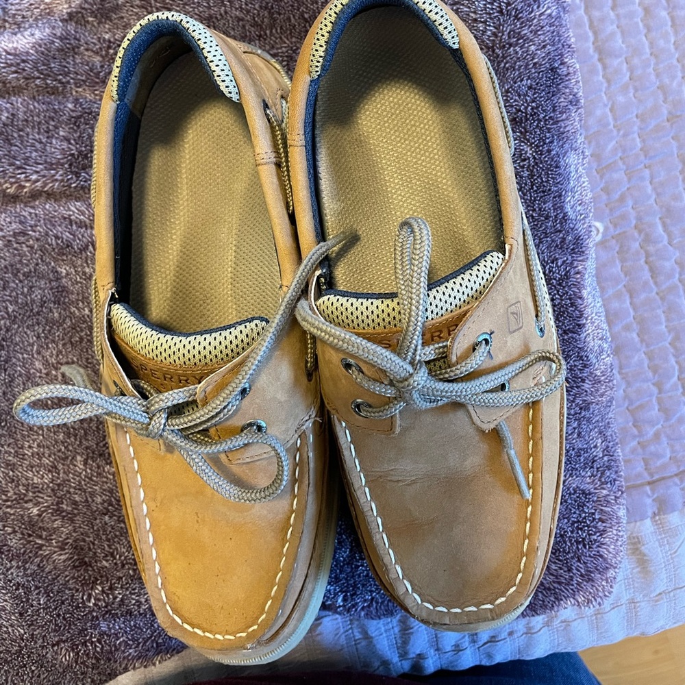 Sperry Top Sider Boat shoes, size 6